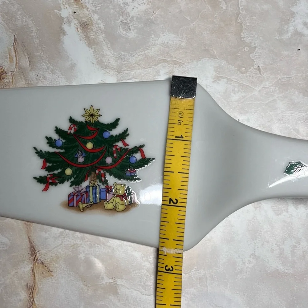 White Ceramic Cake/Dessert Server Christmas Tree & Holly Design 9.75 Inches Long